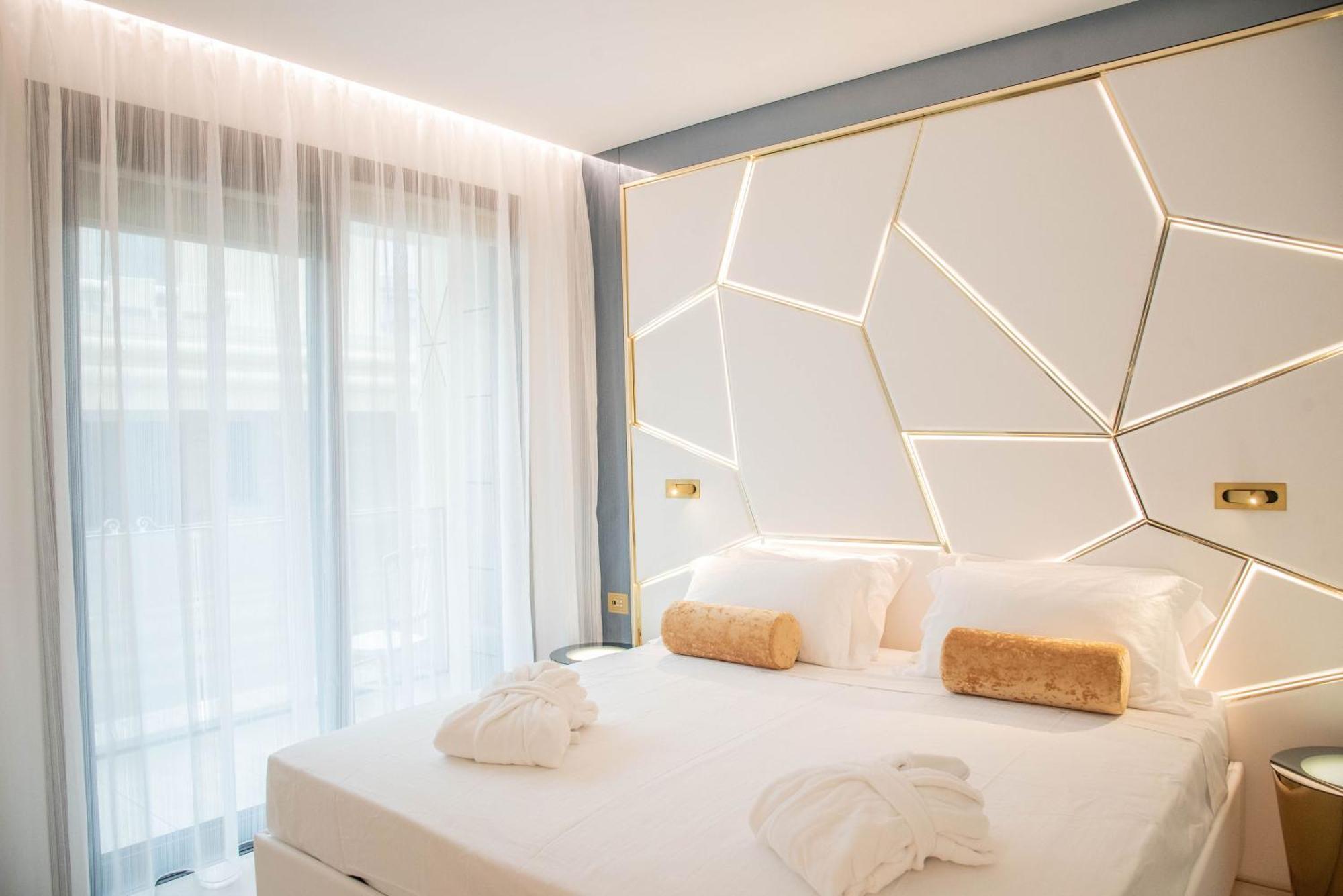 Hotel Promenade **** Riccione Esterno foto