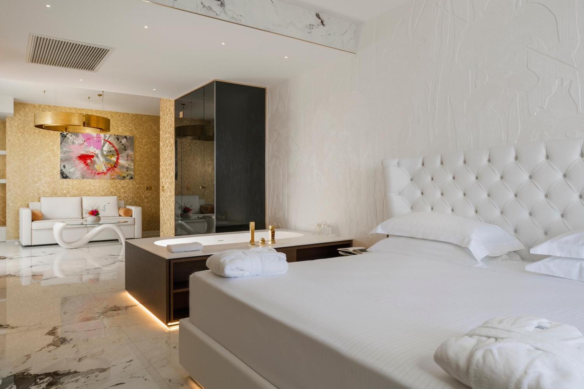 Hotel Promenade **** Riccione Esterno foto