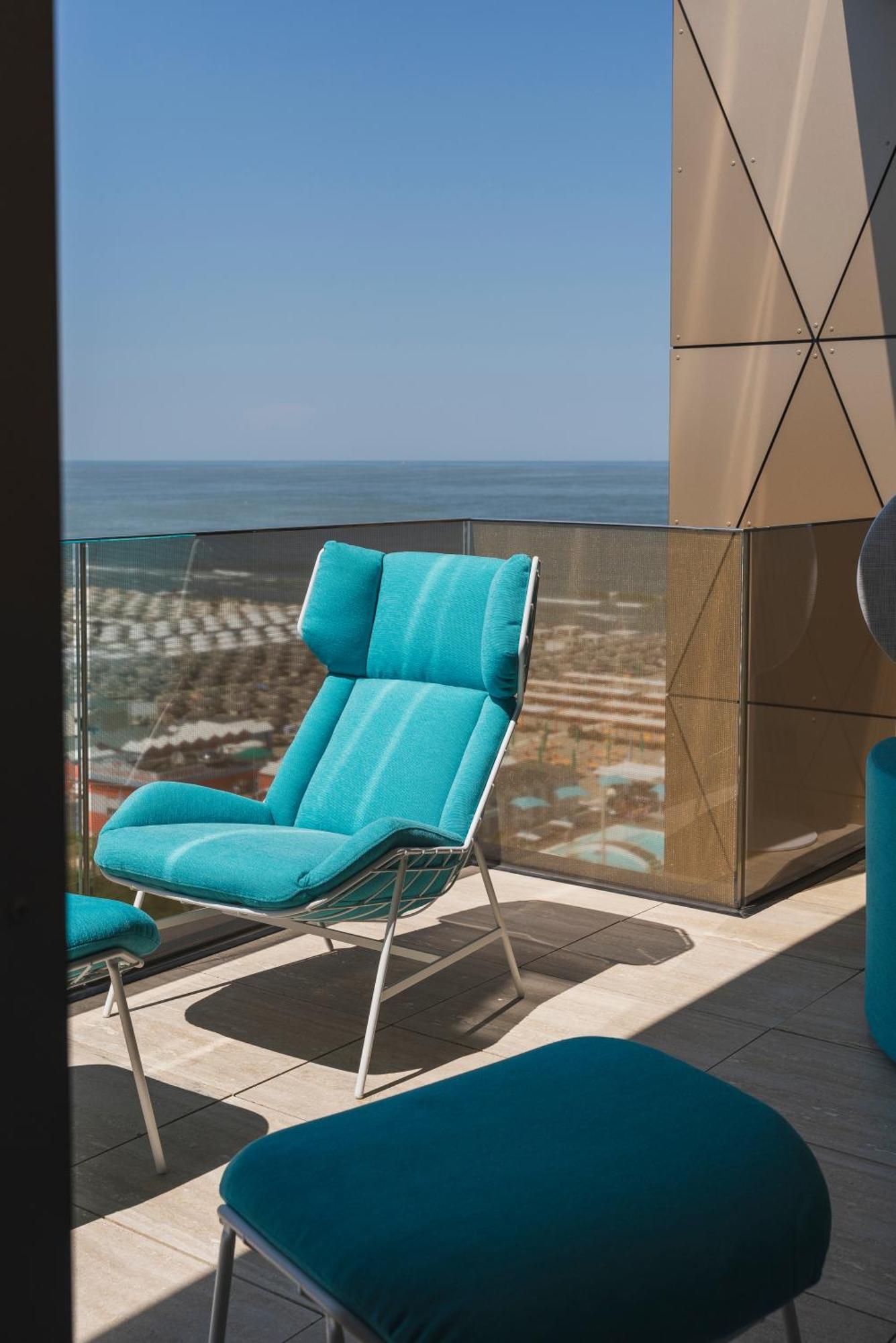 Hotel Promenade **** Riccione Esterno foto
