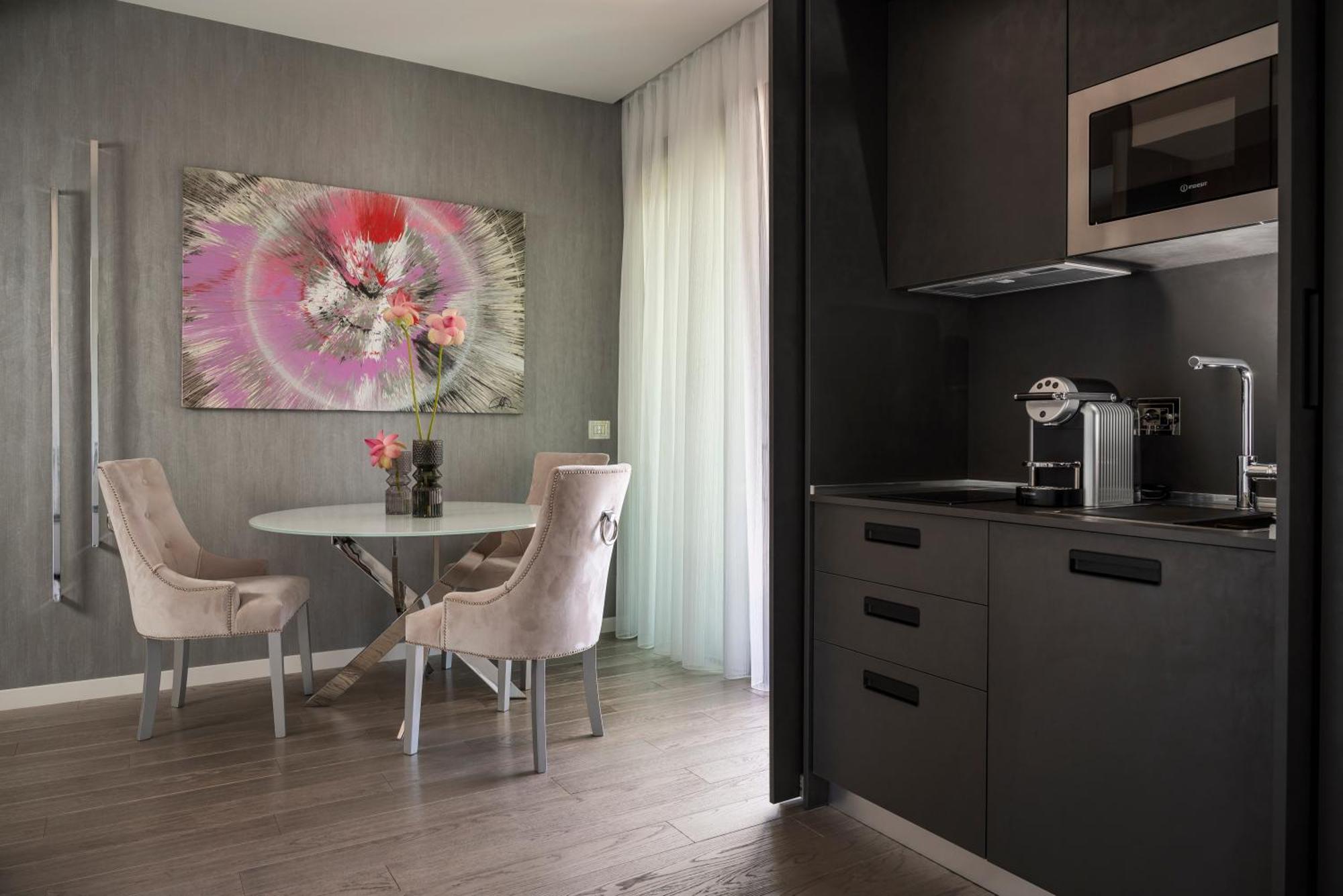 Hotel Promenade **** Riccione Esterno foto